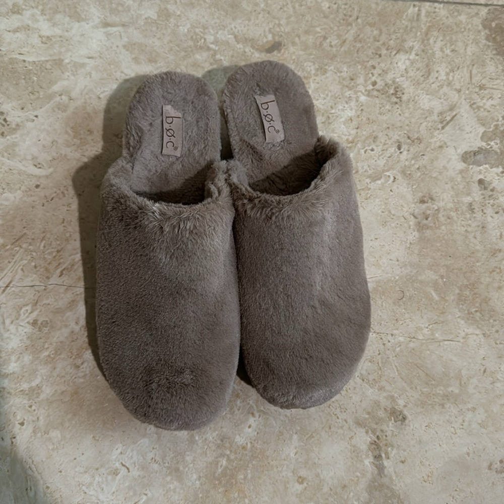 Clogs - Picture 2 of 5